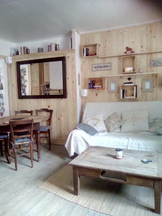 Au 17 Hotel Murat  Bagian luar foto